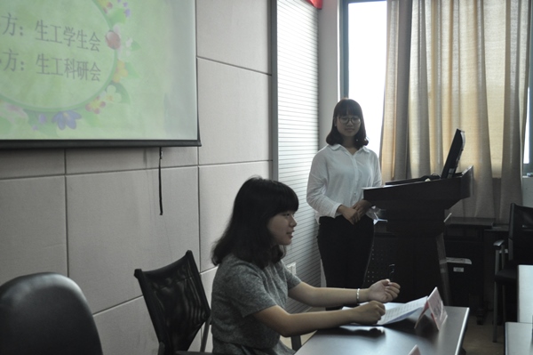 【学生活动】“我的青春故事报告会”暨2015党政访谈圆满举办