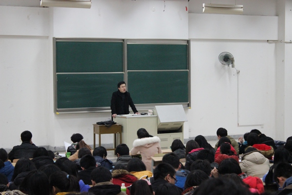 【学风建设】我院召开2013级年级大会