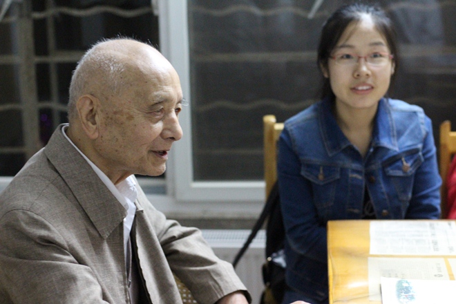 【学生活动】你伴共和国成长，我伴你慢慢变老