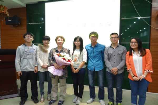 【学术活动】第六届朱宝镛大讲堂第一讲 你问我答---对话王武教授