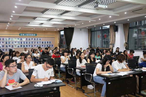 【学生活动】2015—2016年生物工程学院研究生会招新工作圆满完成——记生物工程学院研究生会招新双选会