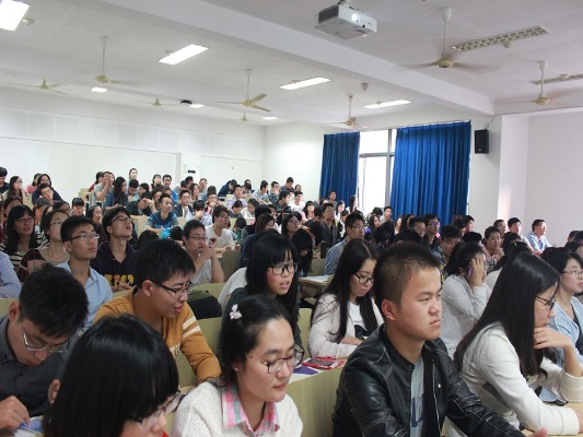 【学术交流】第五届非学术讲座第一讲 阳光心理 微笑抗压