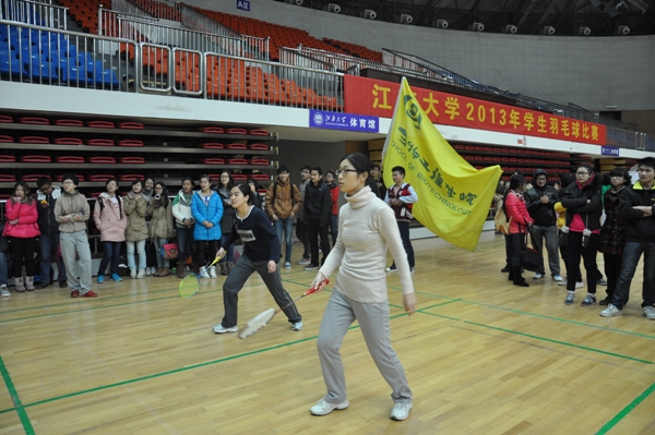 【体育精神】喜报·我院学生夺得校羽毛球赛冠军