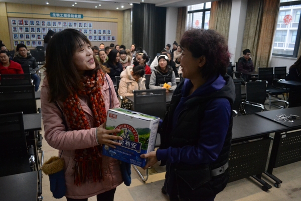 【学生活动】我院举行考研慰问活动