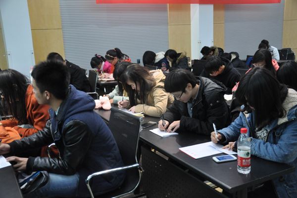 【学生活动】全面提高能力 力争赢在大学——记学生会“精英起航计划”第五次培训