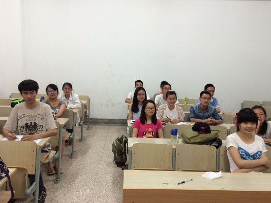 【党建】我院举办两会精神永驻我心——“积极探讨两会精神”主题活动